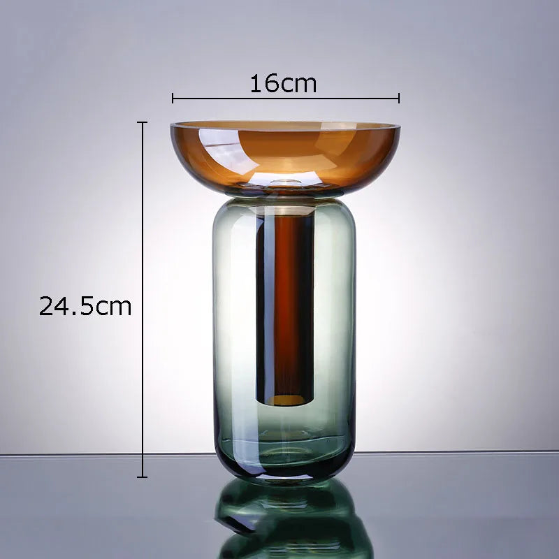 Vase Design en Verre – Élégance et Modernité